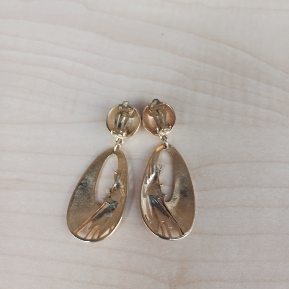 Vintage Edgar Berebi Signed Gold Tone Blue Enamel Dangle Earrings Clip On - Picture 5 of 6